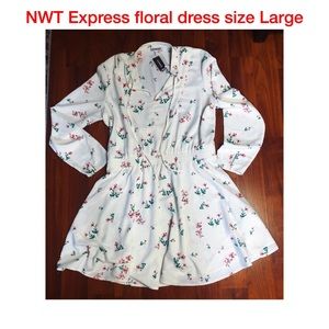 EXPRESS NWT floral A line flounce dress size L